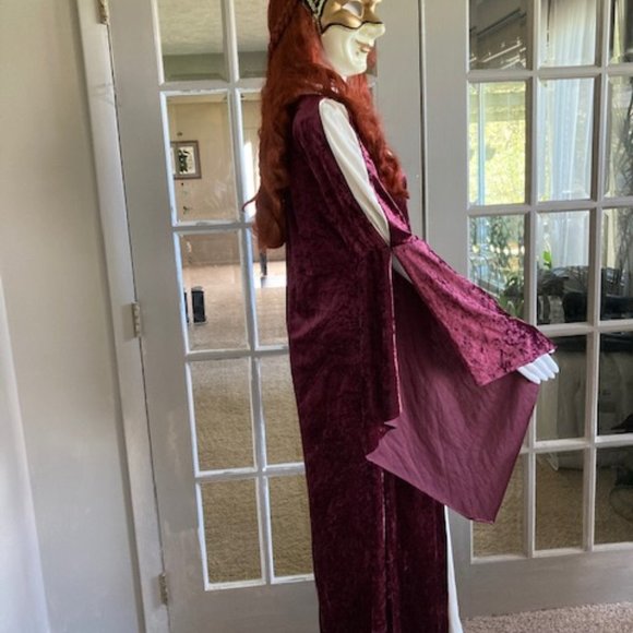 Halloween Queen Costume Queen - Picture 7 of 7